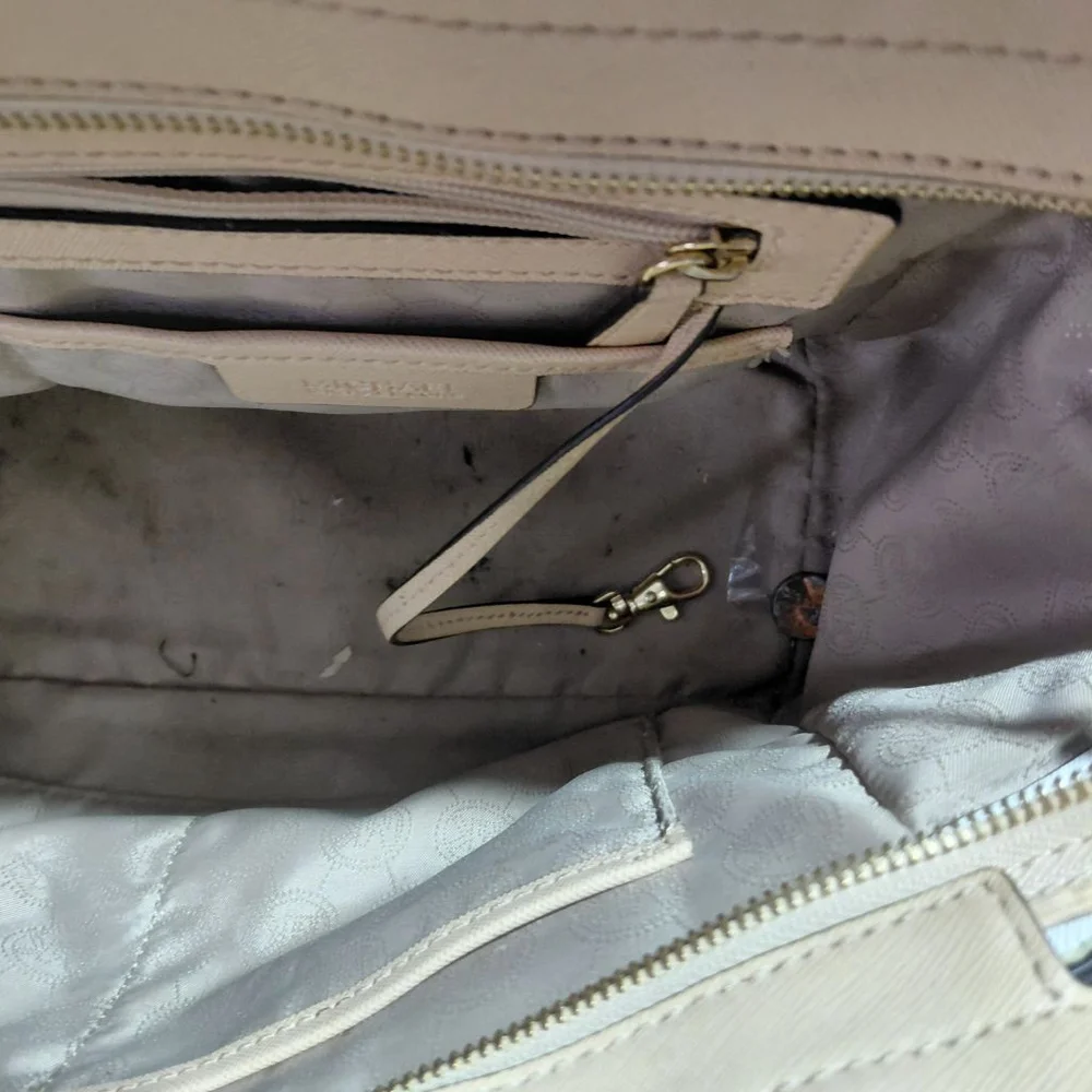 Women's Michael Kors Beige & White Satchel One Size